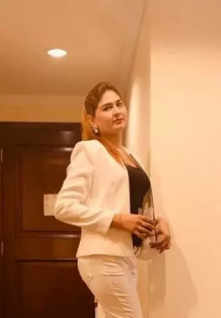 Menoka +971567535112